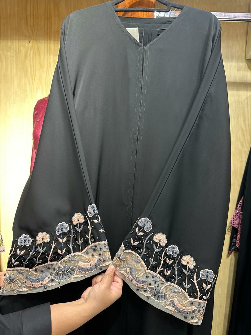Embroidered Black Abaya