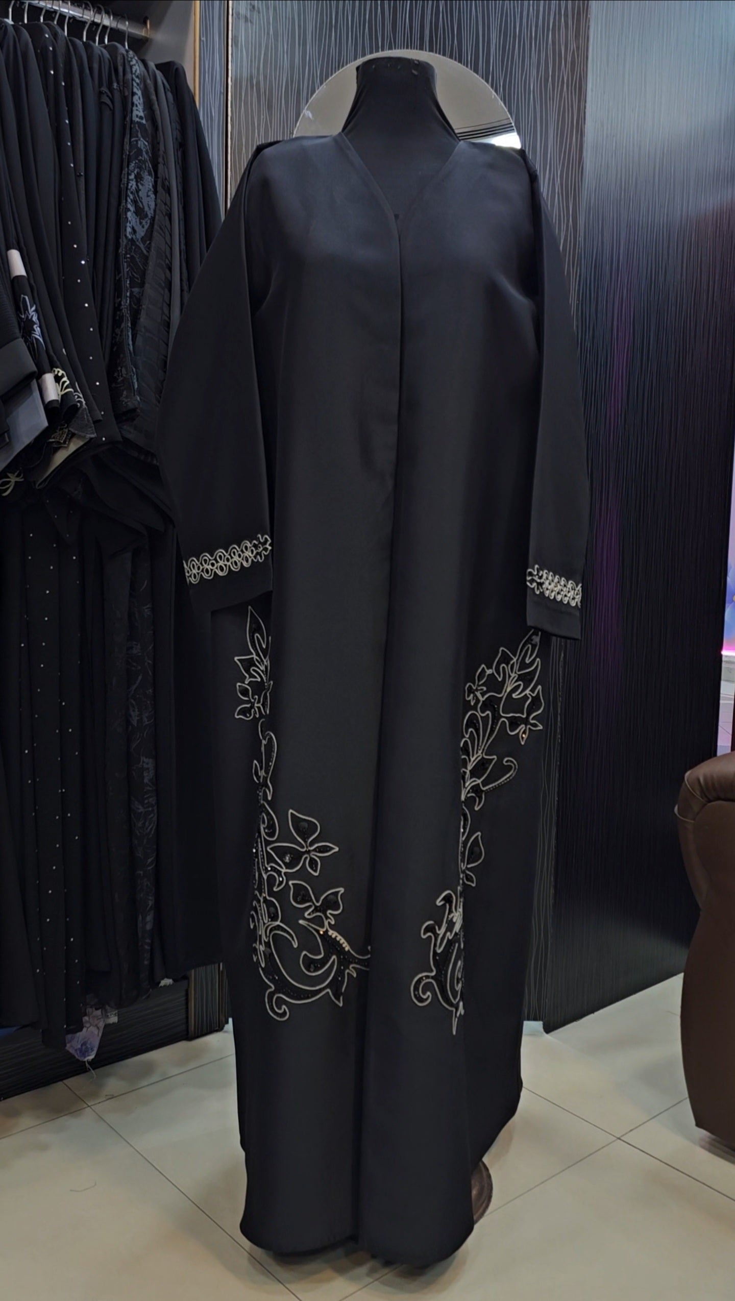 Black design abaya