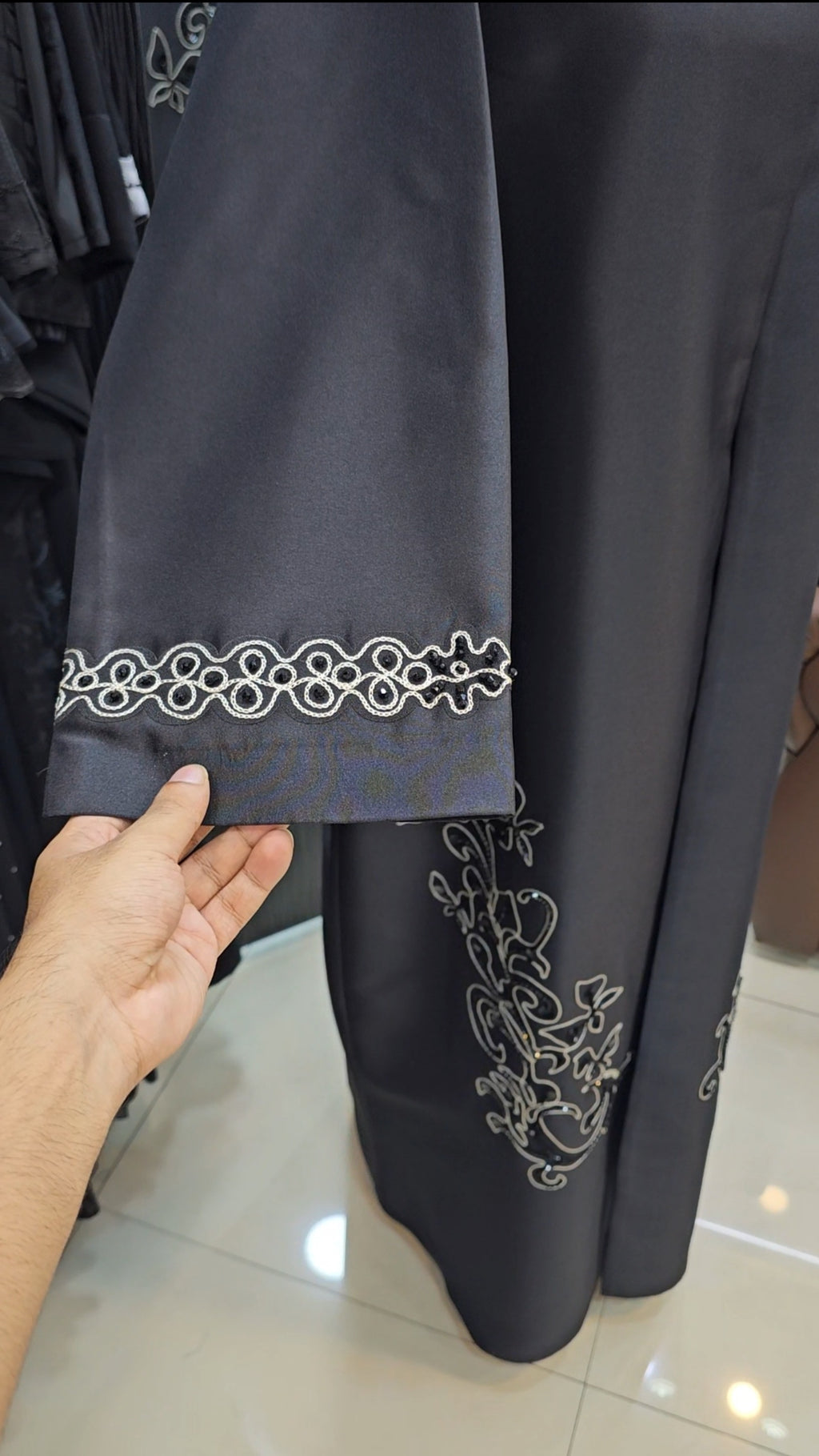 Black design abaya