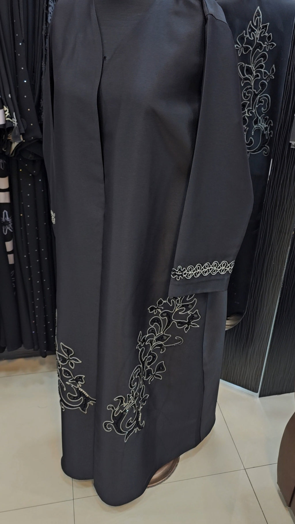 Black design abaya